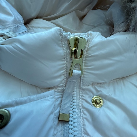 Gap Puffer Coat Medium - Picture 3 of 13